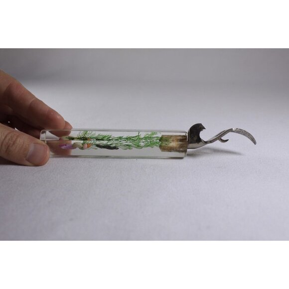 Vintage lucite clear float faux seahorse shells bottle opener tourist souvenir - Picture 10 of 12